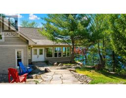 Den - 3013 Muskoka Road 117, Lake Of Bays, ON P0B1A0 Photo 8