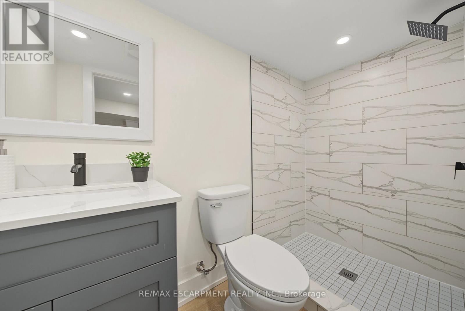 234 BALMORAL AVENUE S - Image 29