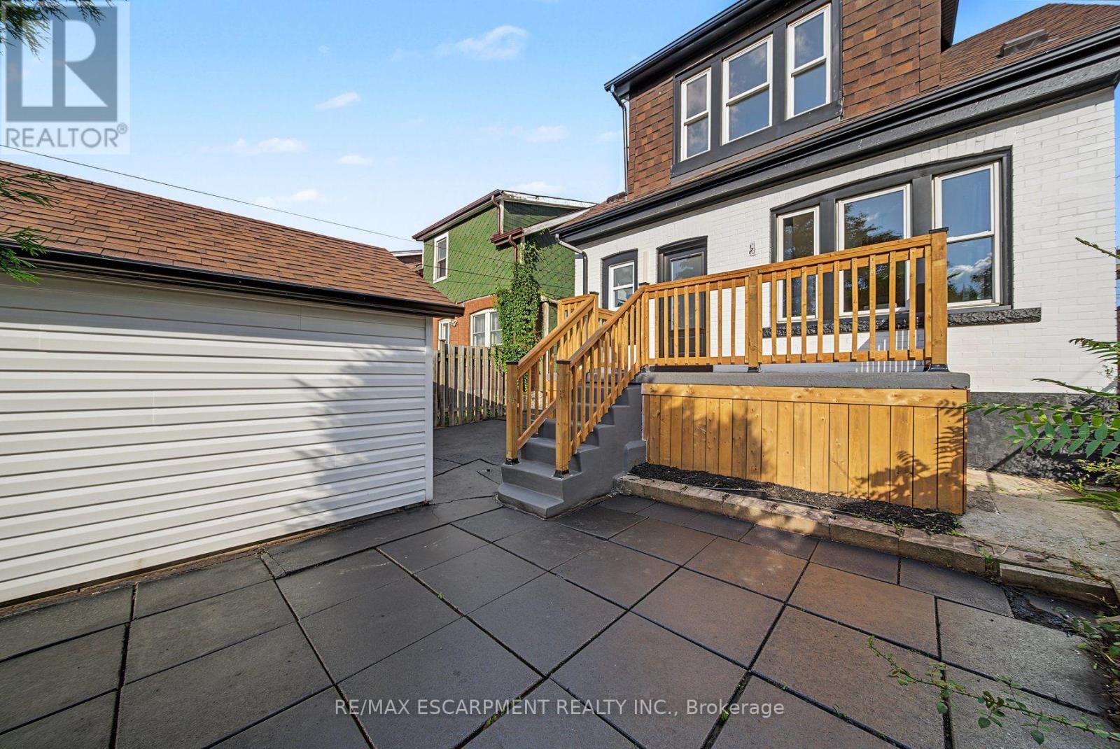 234 BALMORAL AVENUE S - Image 34