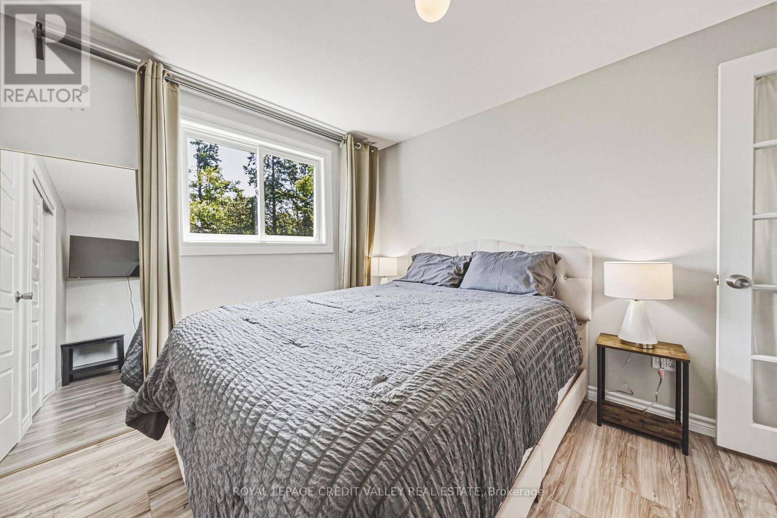 8 EWEN STREET - Image 10