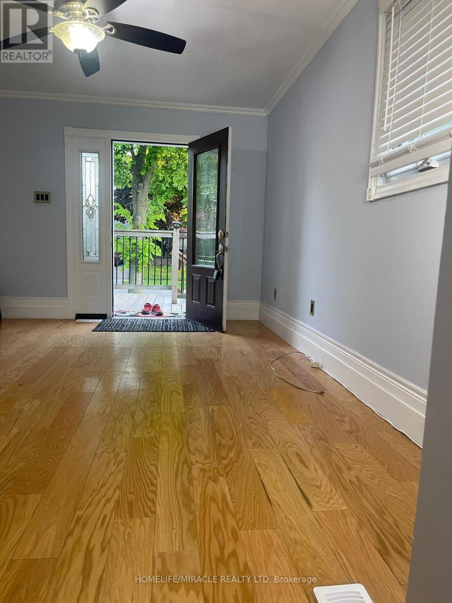 87 RENNY CRESCENT - 14