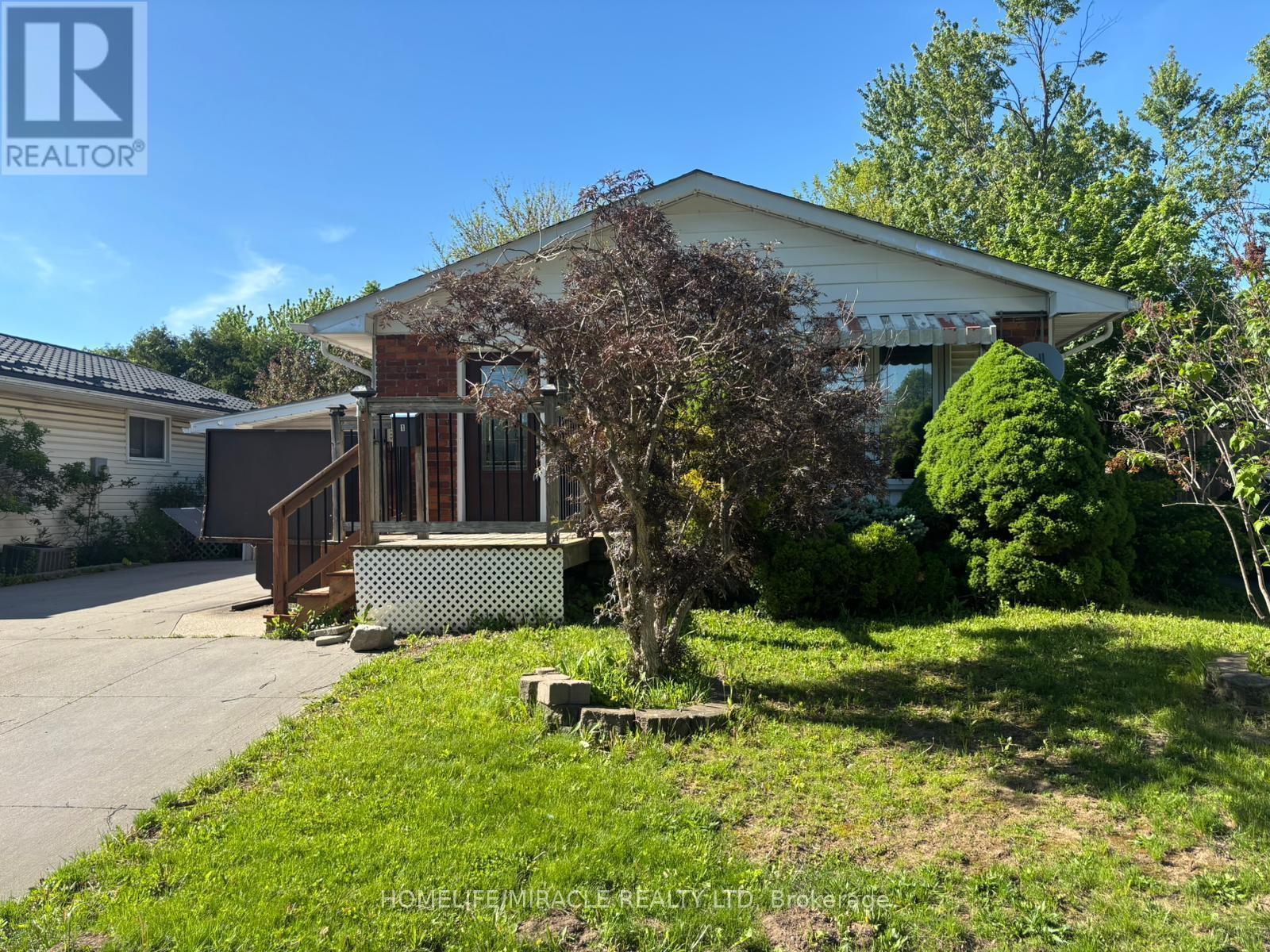 87 RENNY CRESCENT - 31