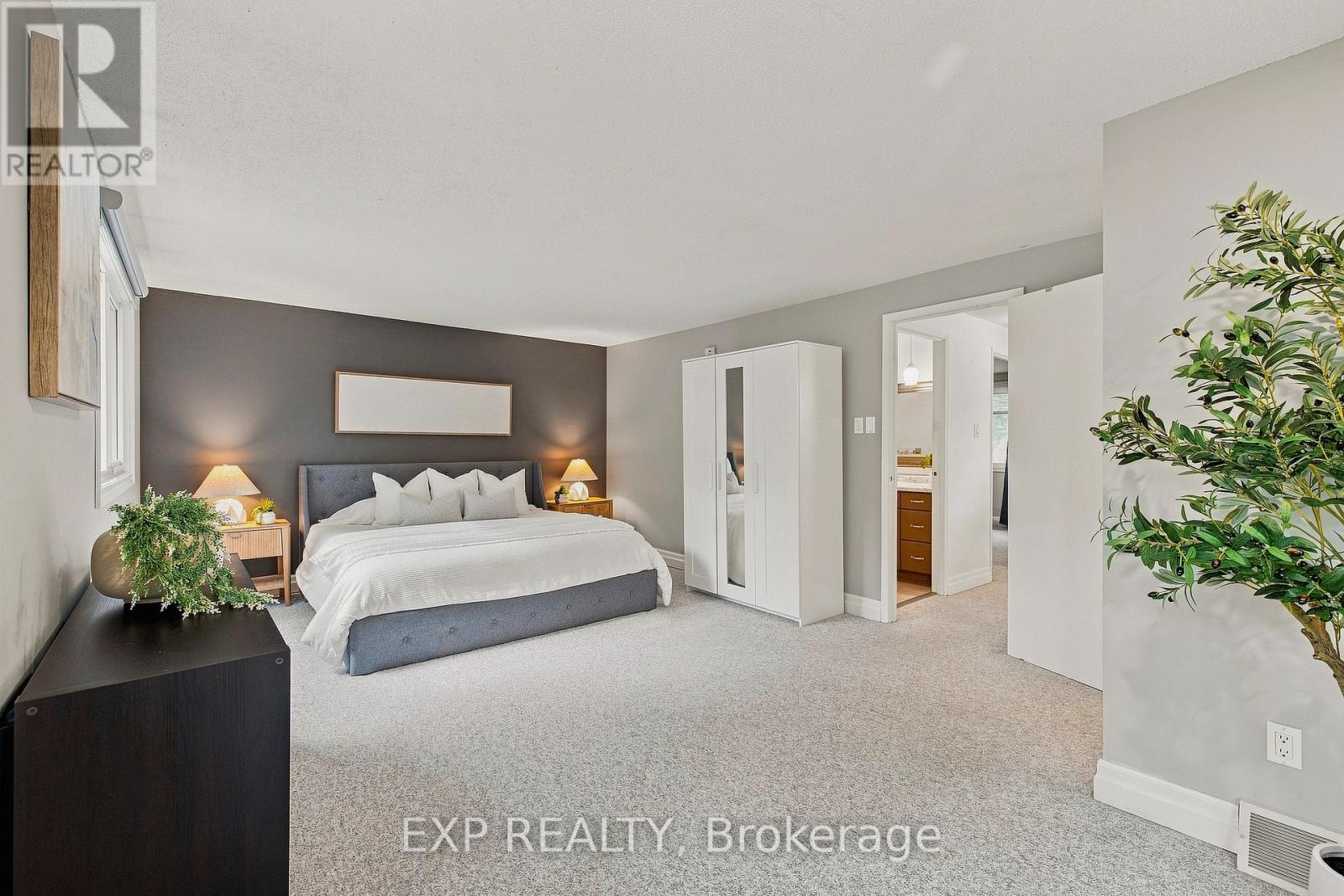 #13 220 SALISBURY AVENUE - Image 15