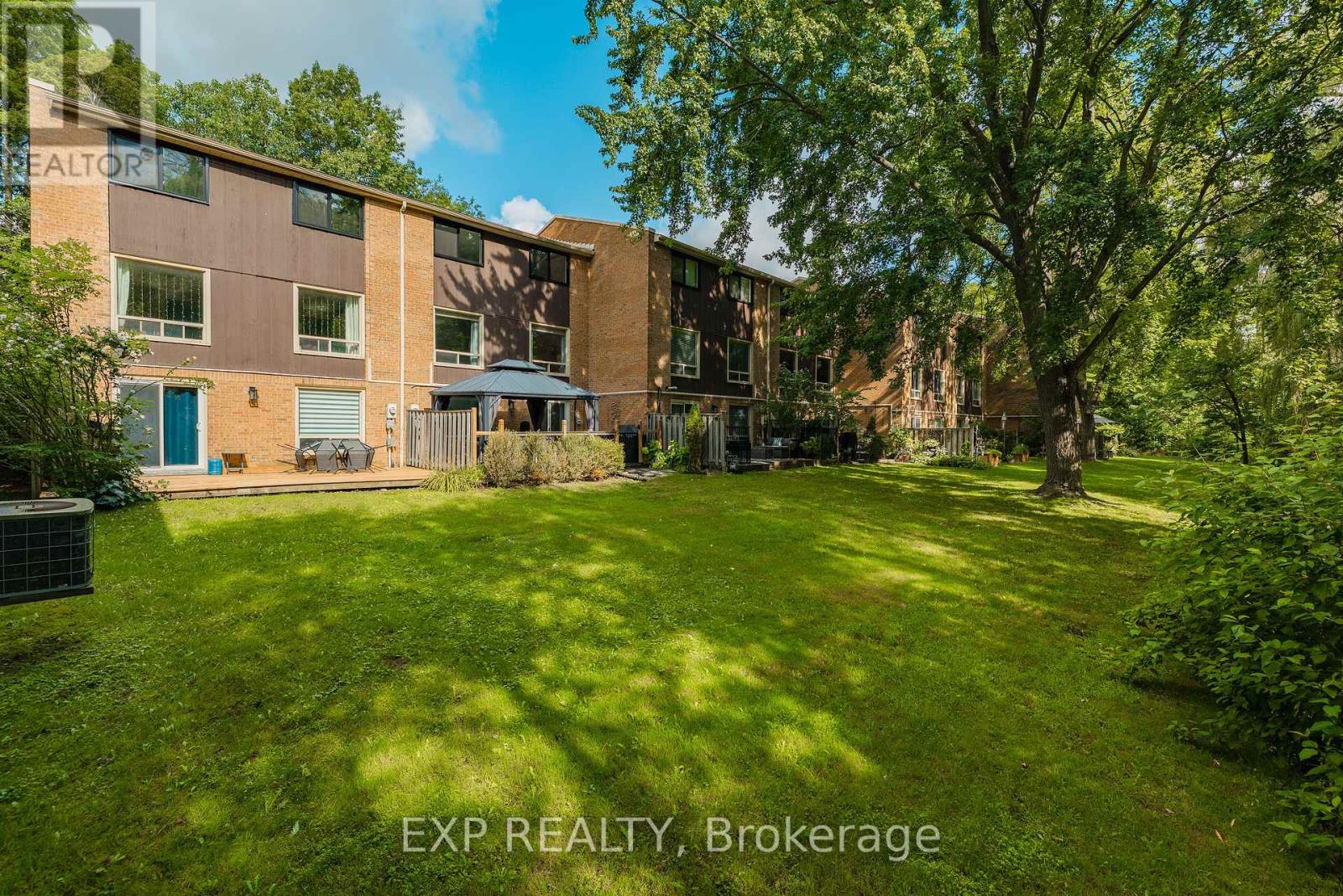 #13 220 SALISBURY AVENUE - 31