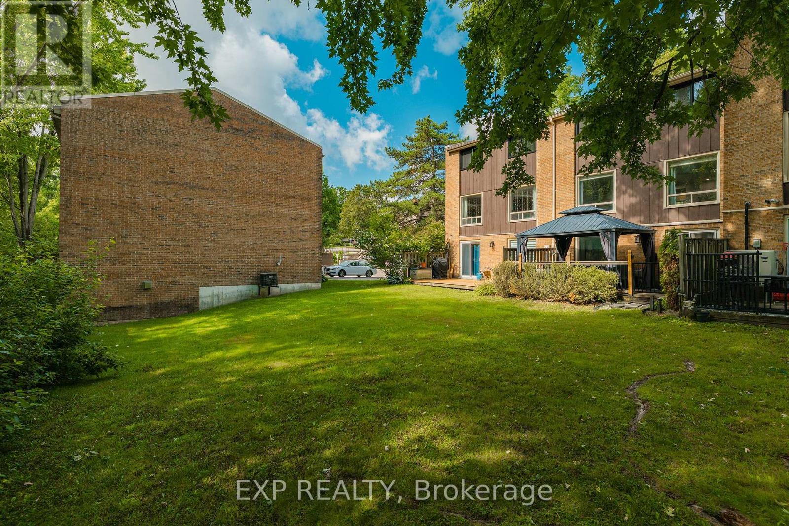 #13 220 SALISBURY AVENUE - Image 33