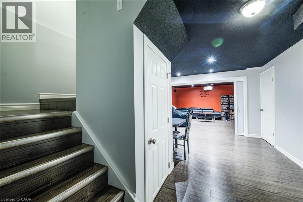 124 UDVARI Crescent - Image 22