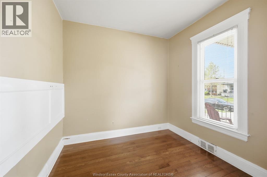 924 MARENTETTE AVENUE - Image 6