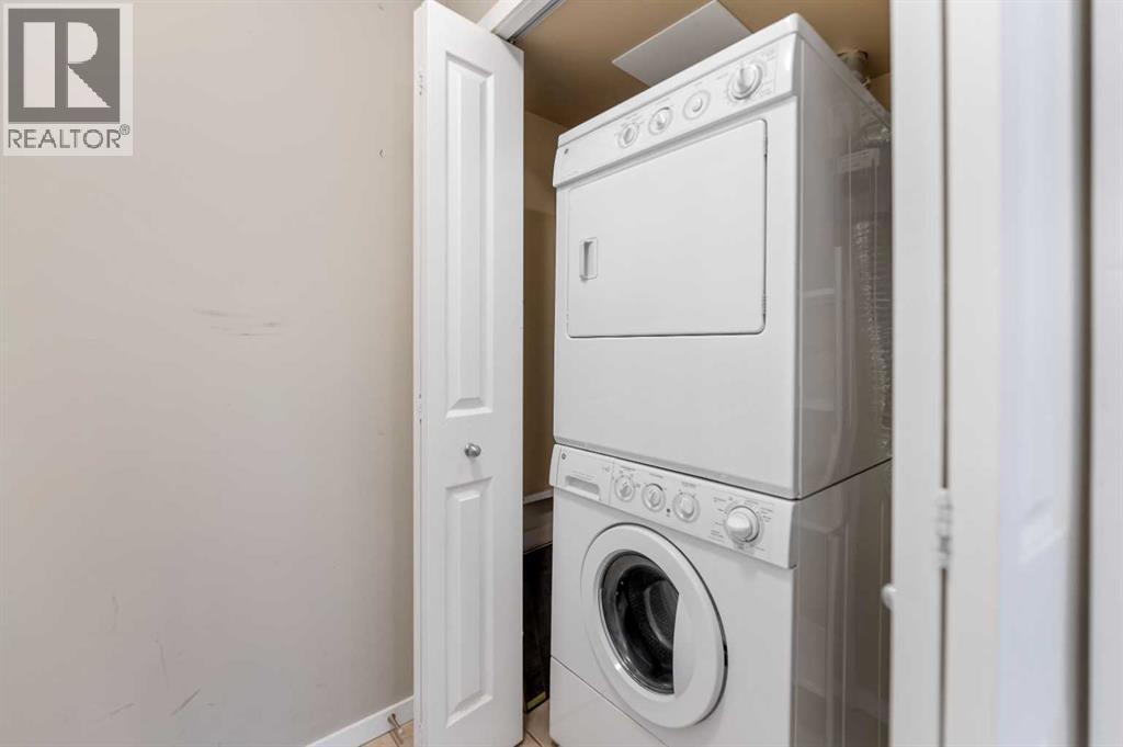 #1213 4 Kingsland Close SE - 25