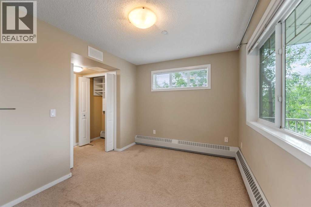#1213 4 Kingsland Close SE - 19
