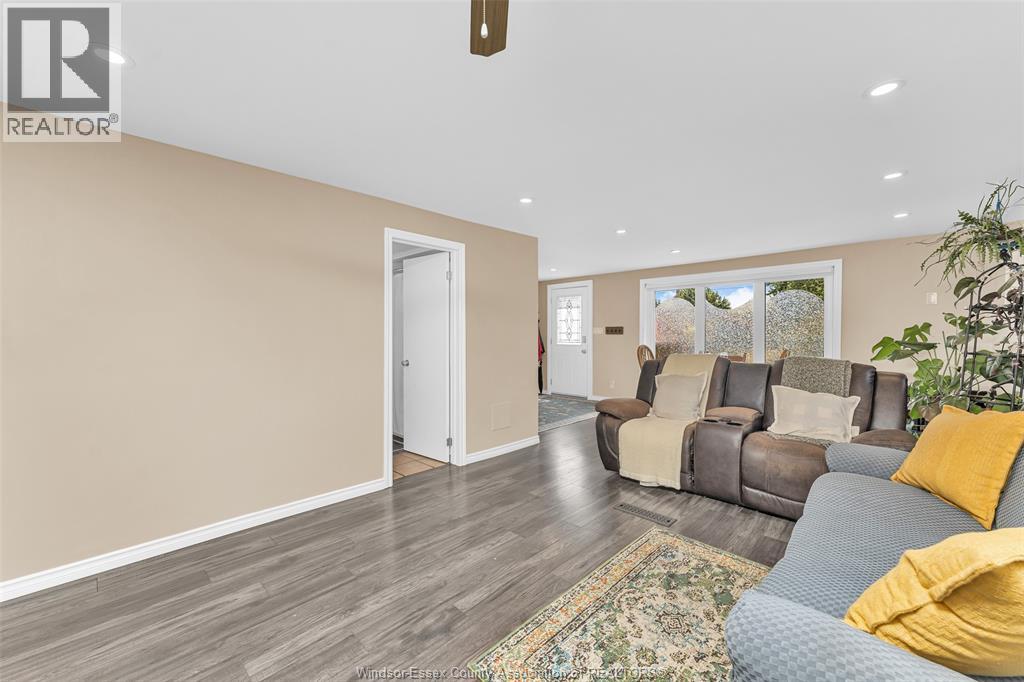 191 LAIRD AVENUE - Image 10