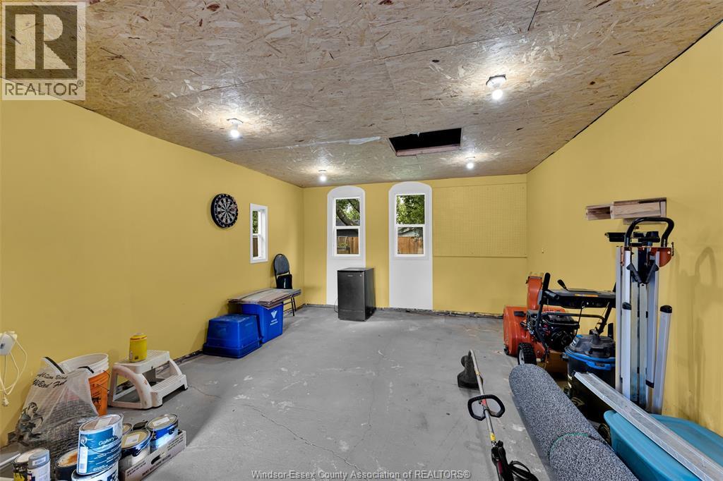 191 LAIRD AVENUE - Image 25