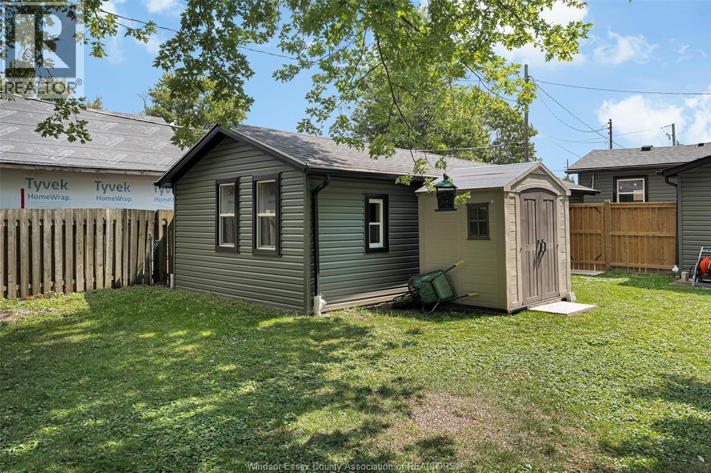 191 LAIRD AVENUE - Image 29