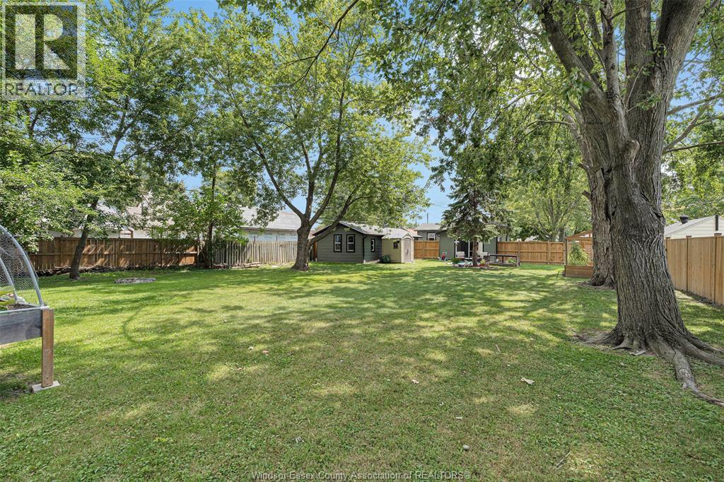 191 LAIRD AVENUE - Image 33