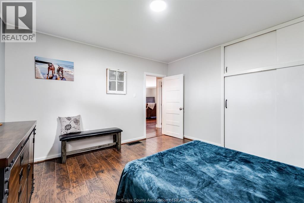 283 Ford ROAD - Image 17