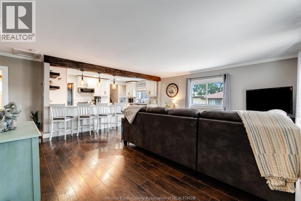 283 Ford ROAD - Image 3