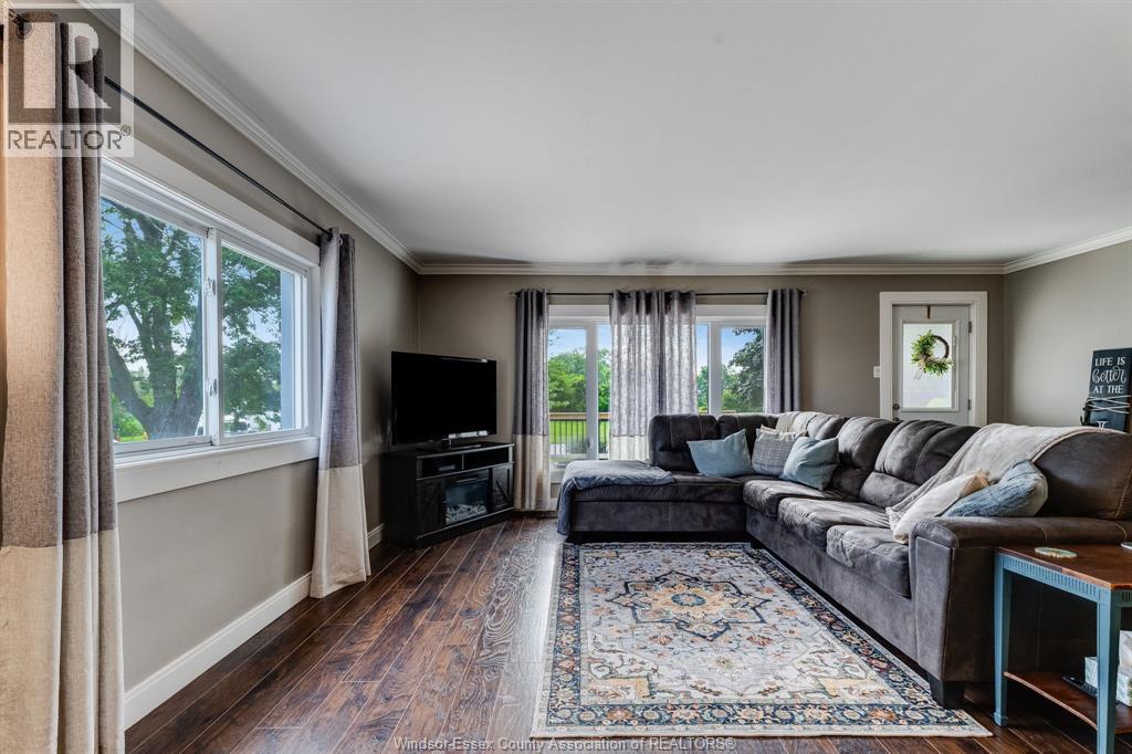 283 Ford ROAD - Image 4