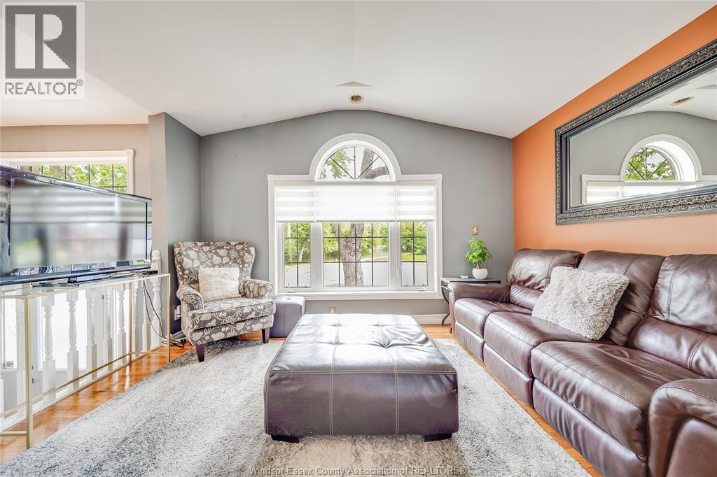 1309 ELLROSE - Image 10