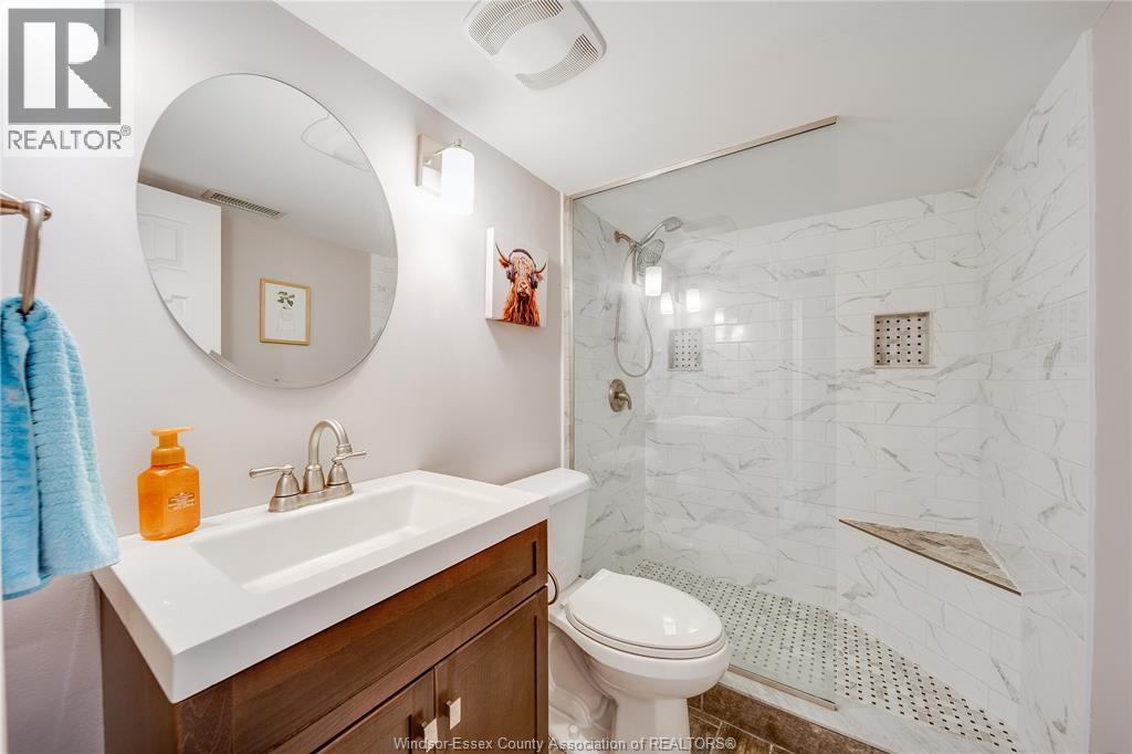 1309 ELLROSE - Image 33