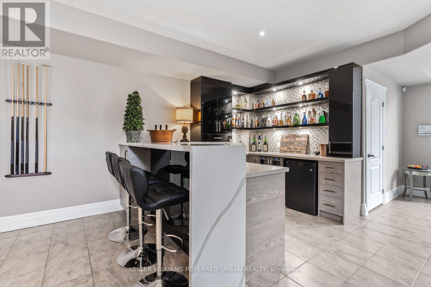 16 SEIFERT COURT - 37
