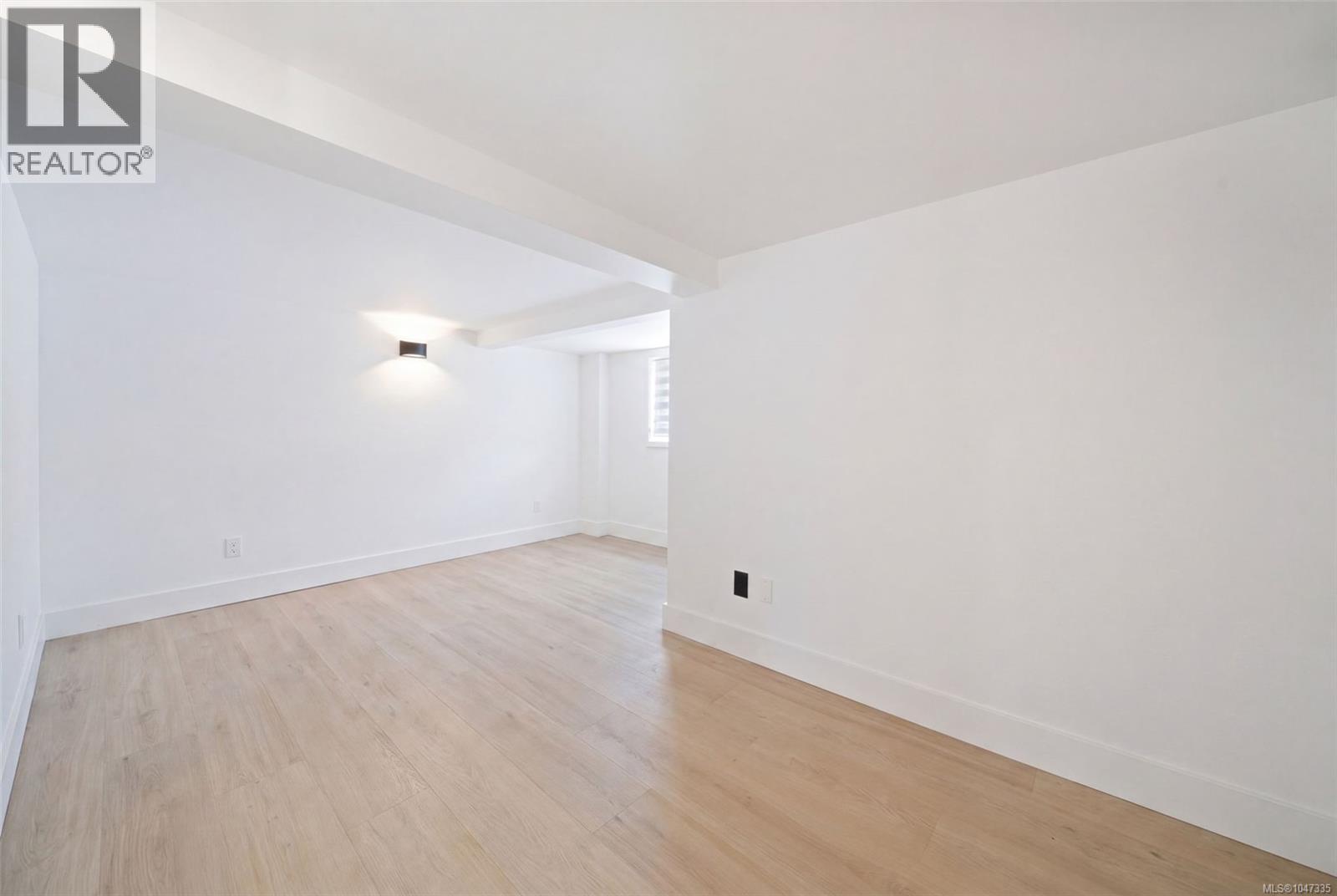 1018 Mason St - 68