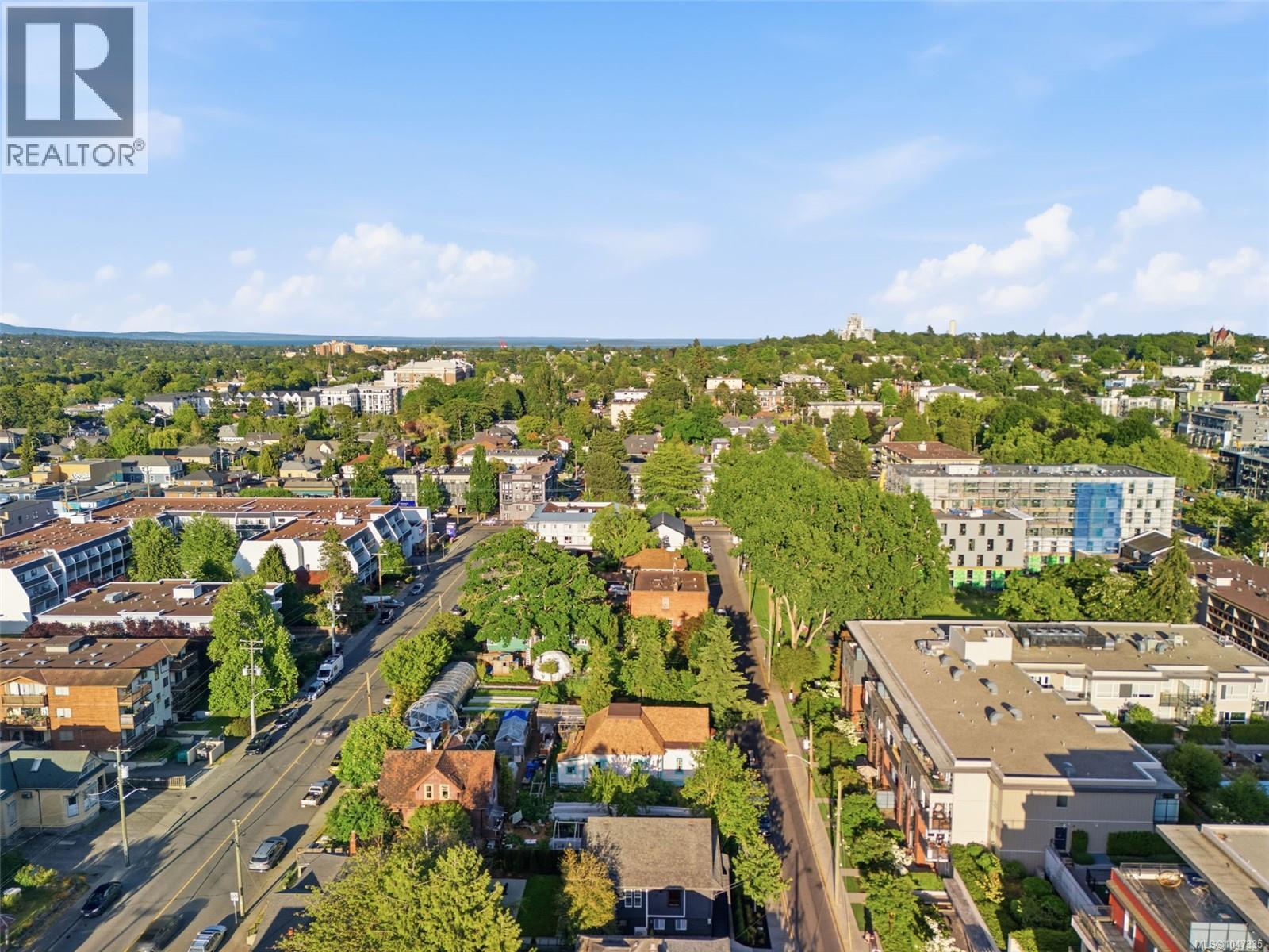 1018 Mason St - 73