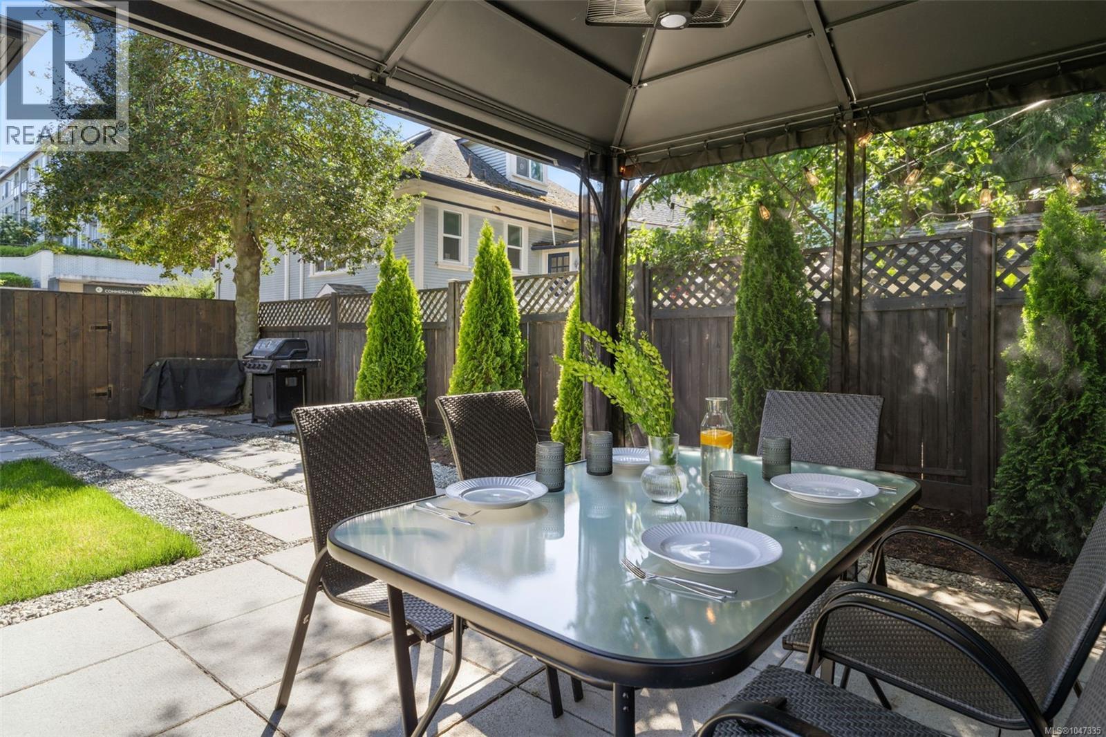1018 Mason St, Victoria