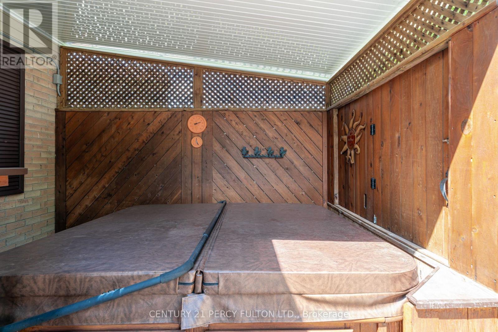 1391 ANTON SQUARE - Image 37
