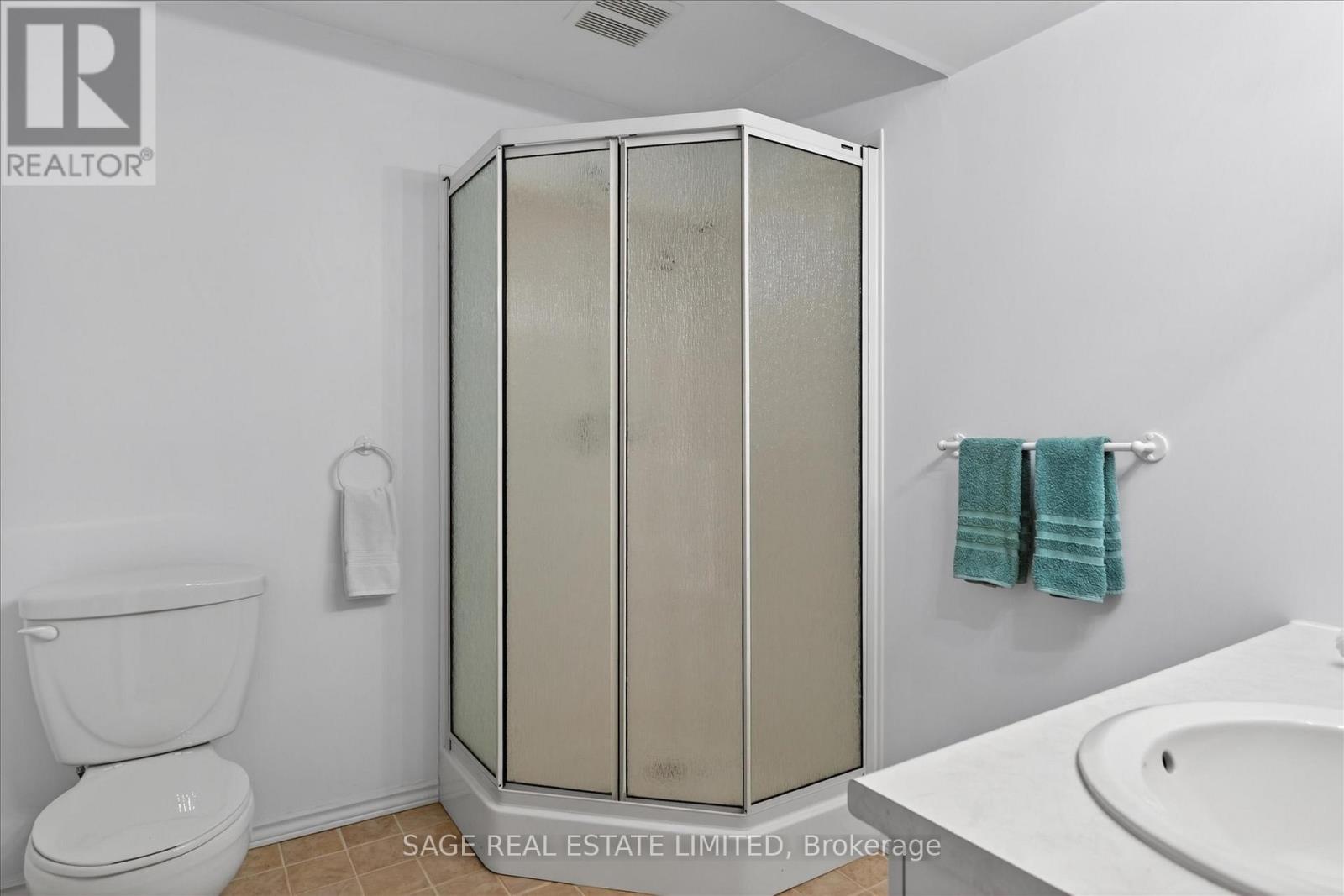 34 PATRICIA PLACE - Image 34