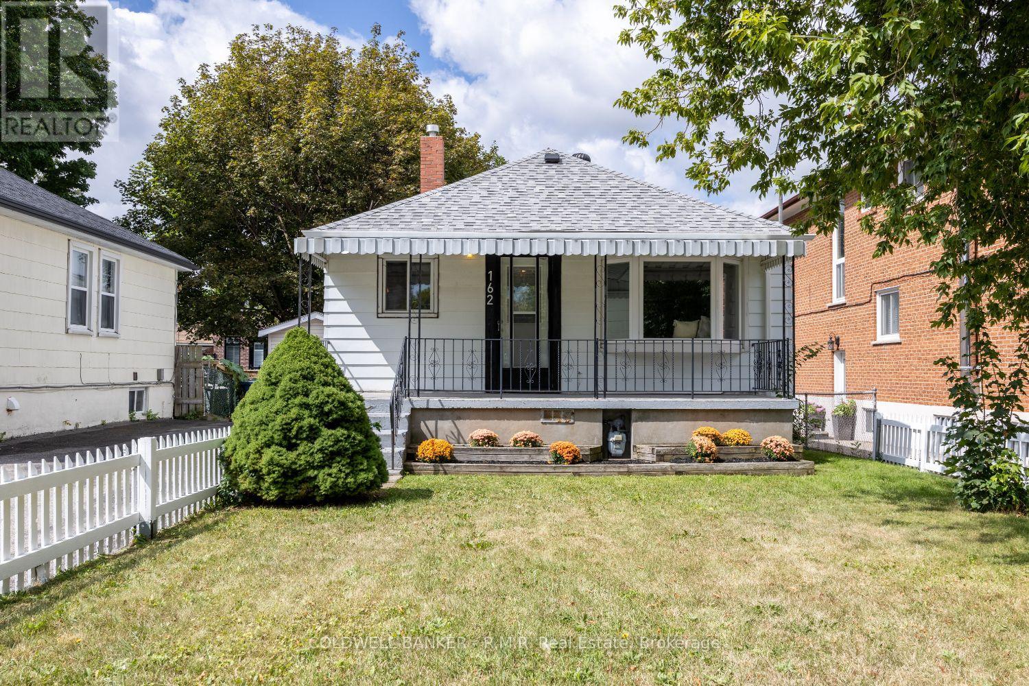 162 MAGNOLIA AVENUE - 1