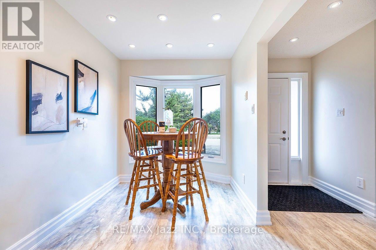 621 FLAVELLE COURT - 5