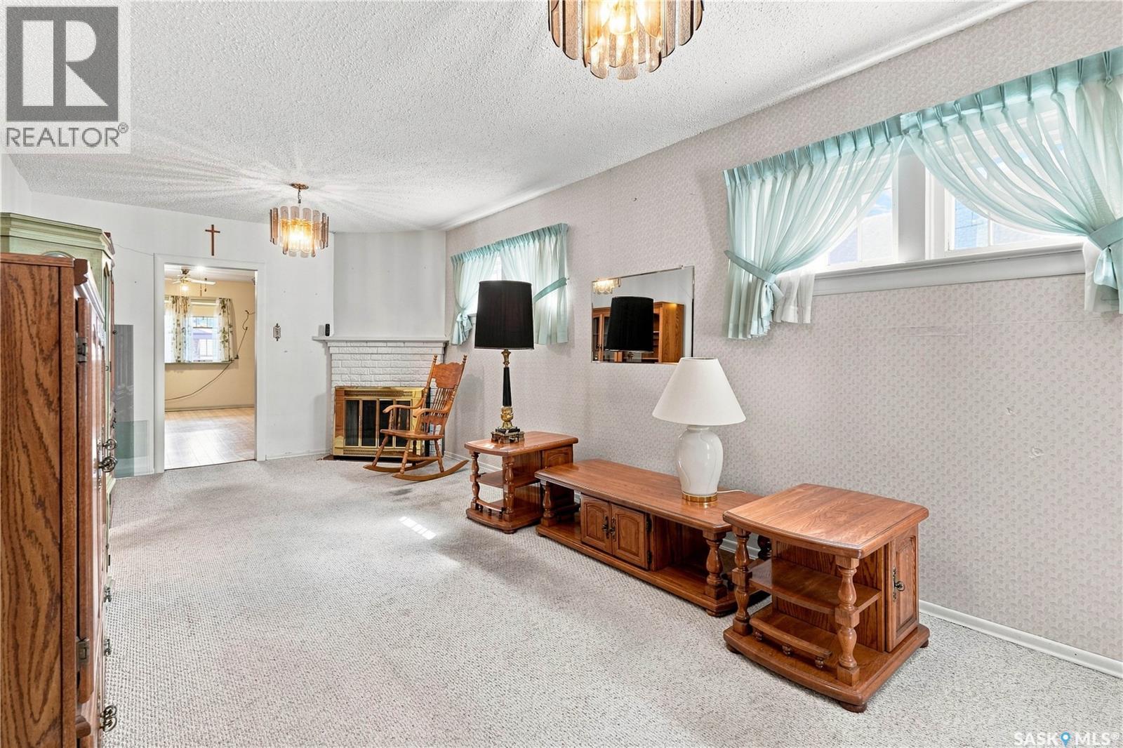 2243 Montreal STREET - Image 5