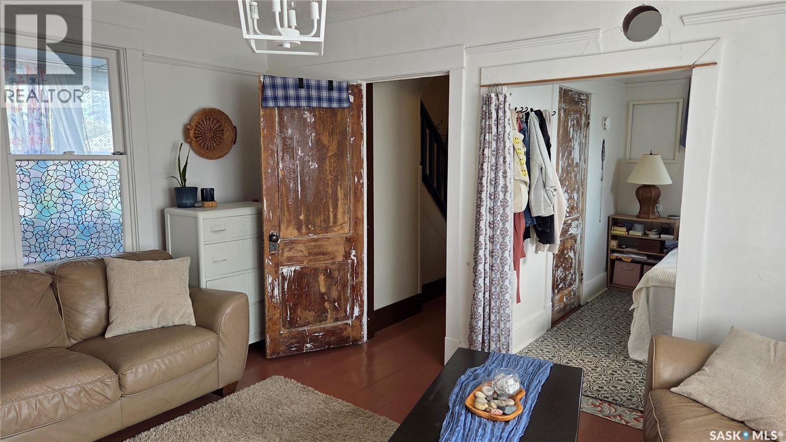 208 2nd AVENUE - 12