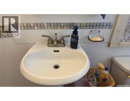 208 2nd Avenue, Mortlach, SK S0H3E0 Photo 17