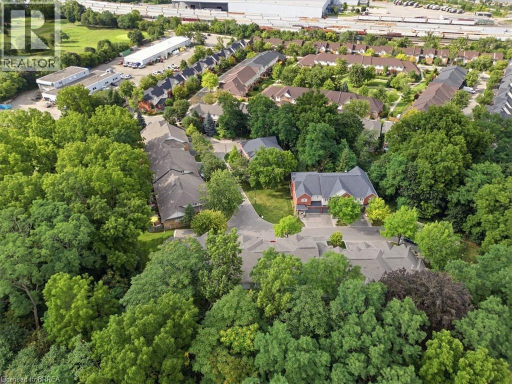 #6 120 BEDDOE Drive - Image 5