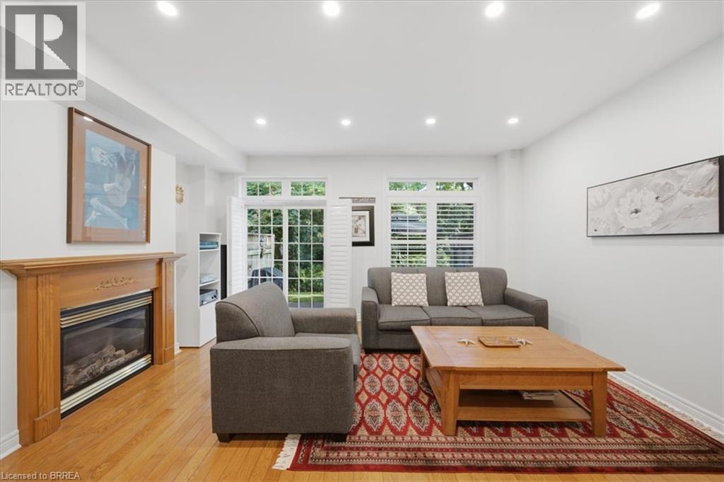 #6 120 BEDDOE Drive - 13