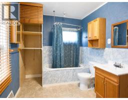 Bedroom - 26070 Twp Rd 714, Ridgevalley, AB T0H0Y0 Photo 9