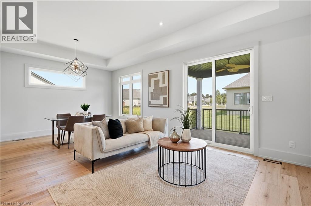 19 OAKLEY Drive - 15