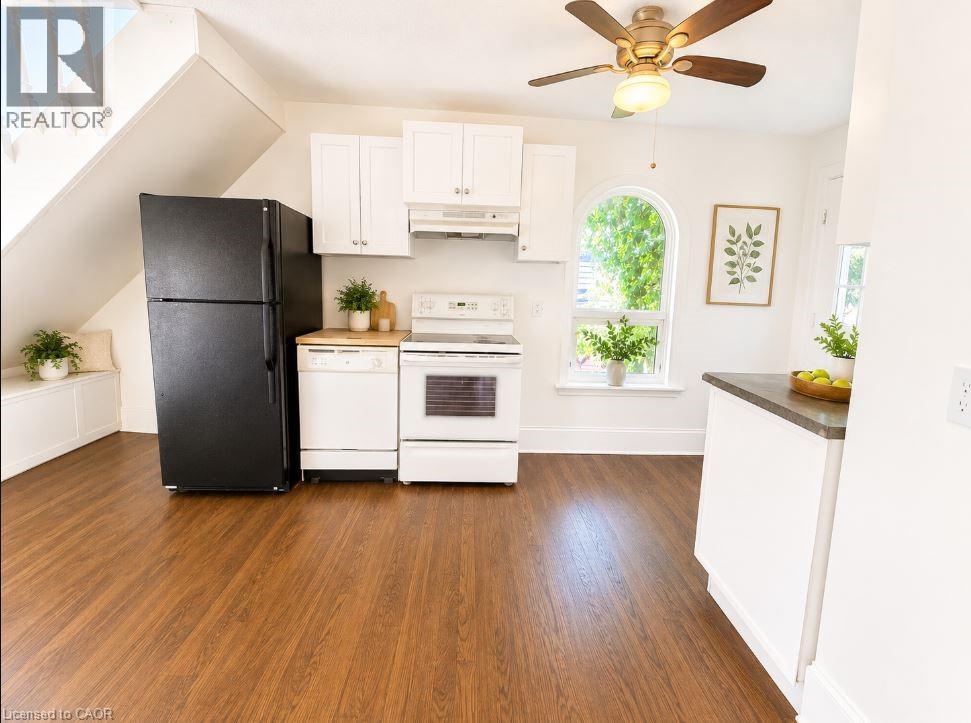219 ERIE Avenue - Image 24