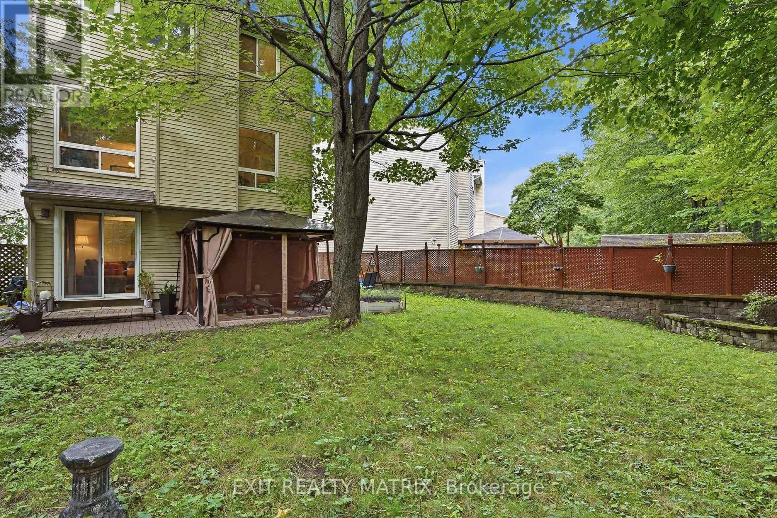 270 FERNLEAF CRESCENT - Image 31