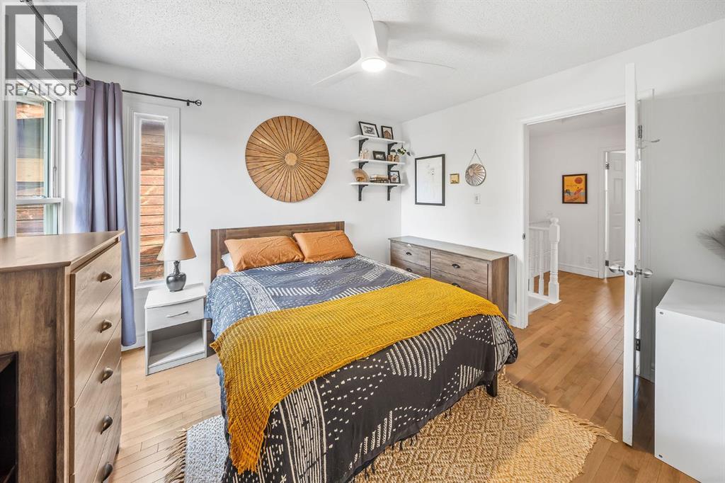 2819 28 Street SW - 25
