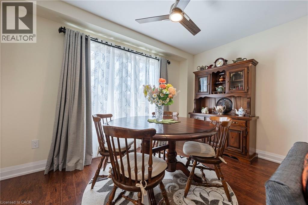 26 AMBER Street - 13