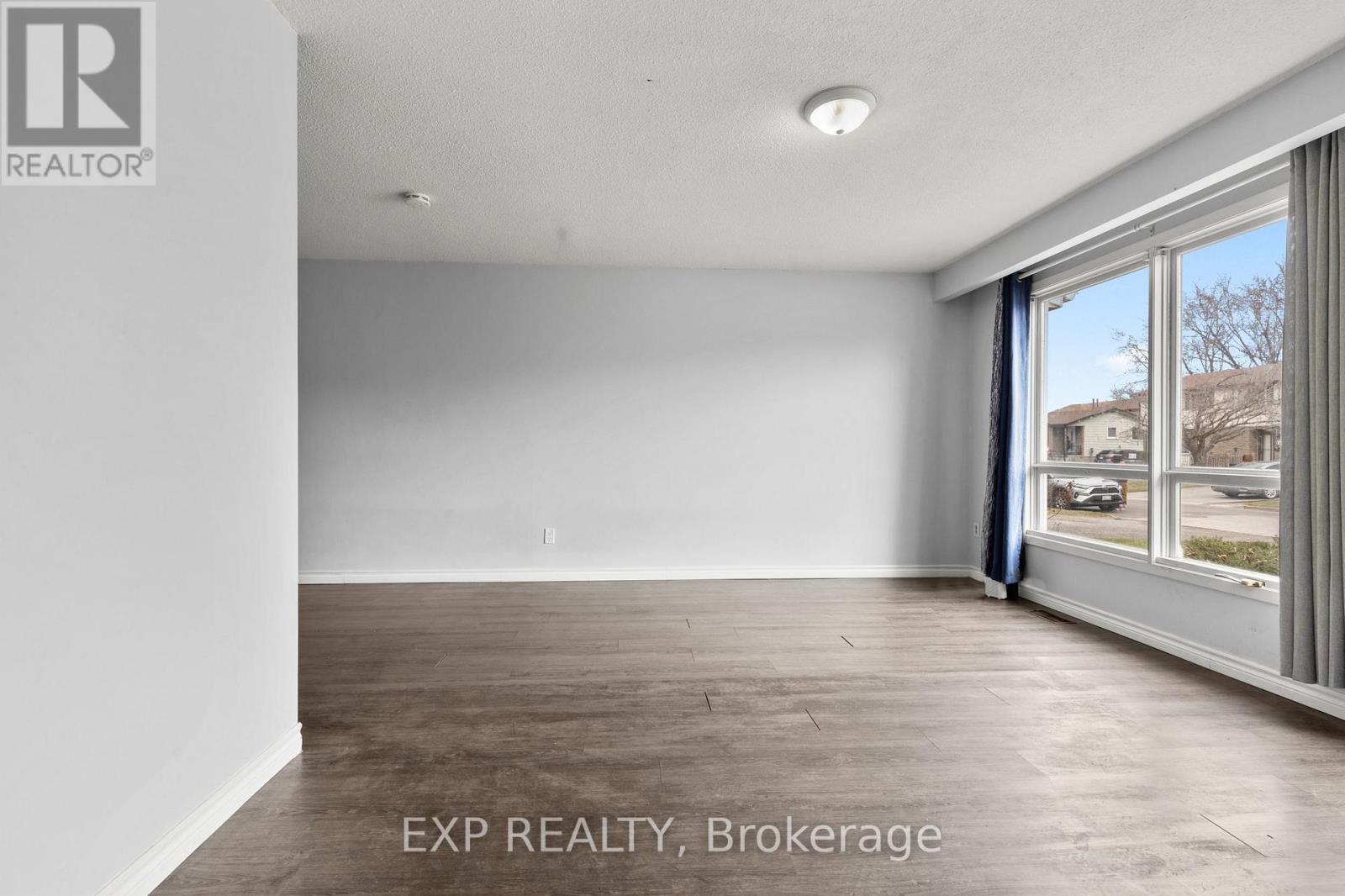 20 CANTERBURY DRIVE - 2