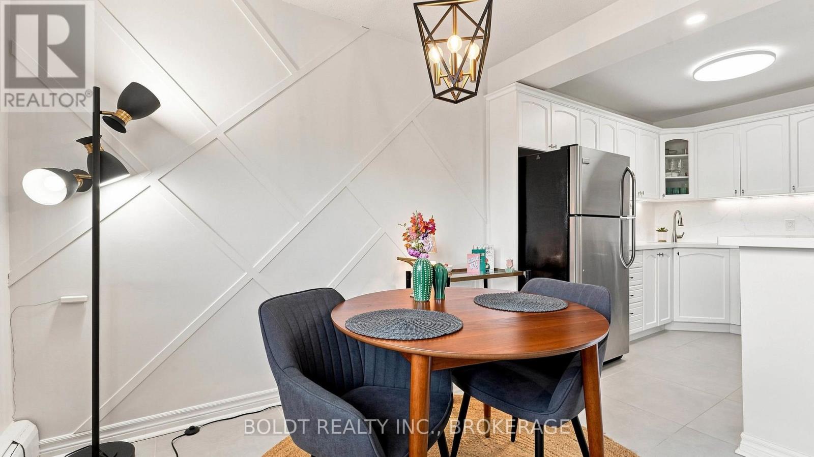 #307 264 OAKDALE AVENUE - Image 11