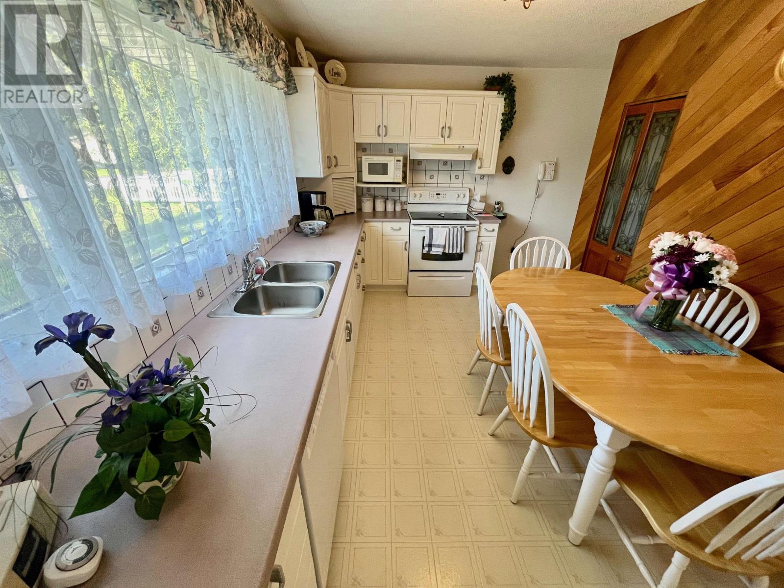 31 Ross ST - Image 10