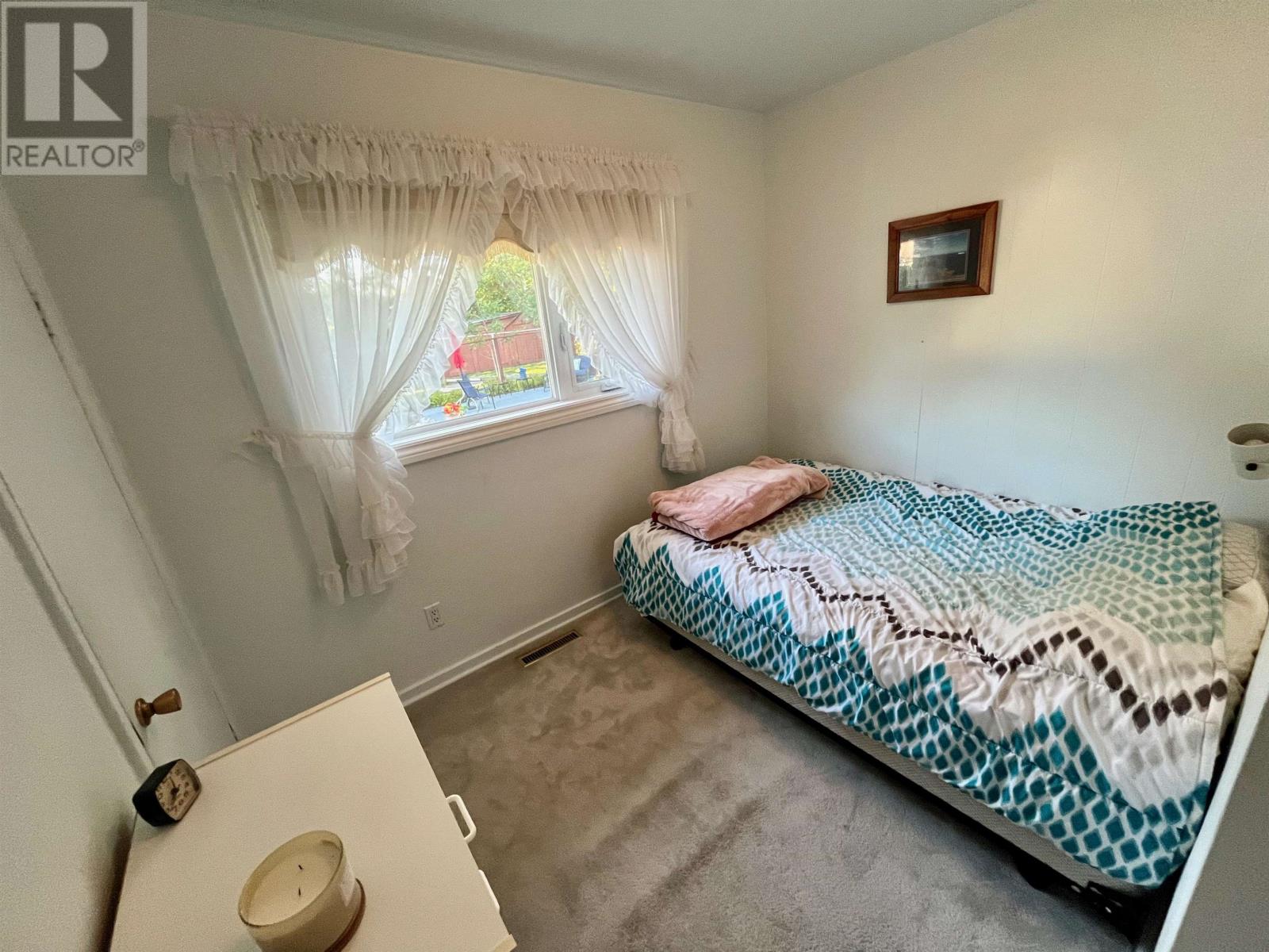 31 Ross ST - Image 15