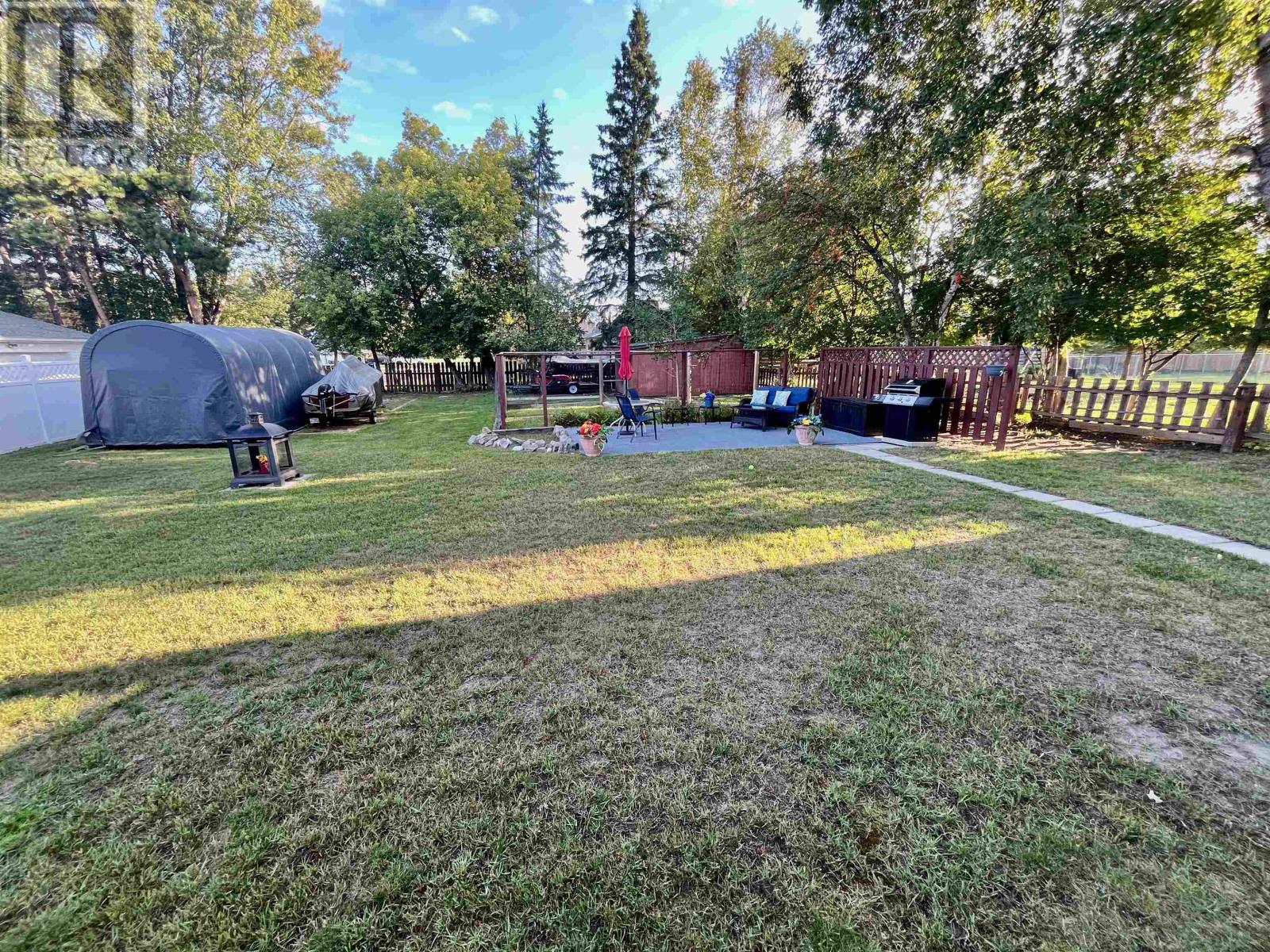 31 Ross ST - Image 34