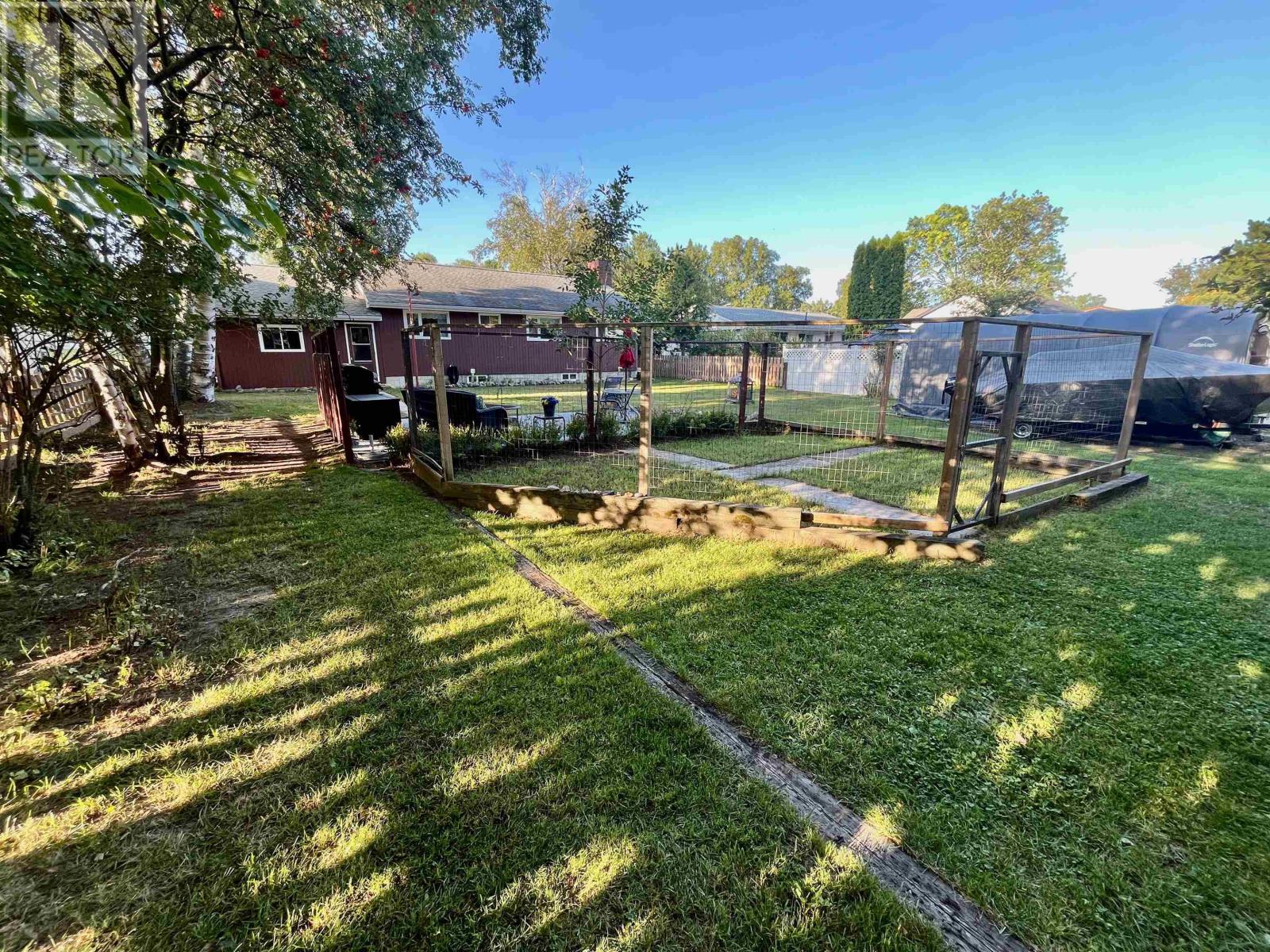 31 Ross ST - Image 39