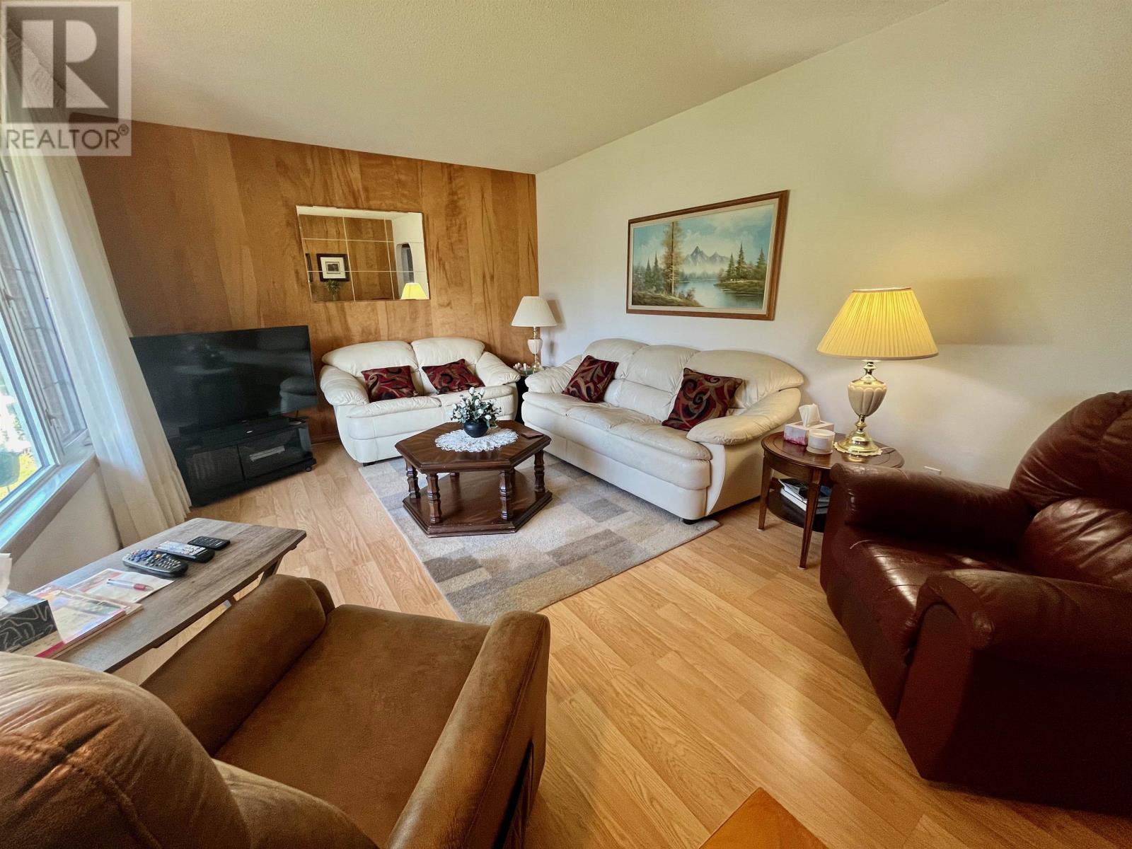 31 Ross ST - Image 5