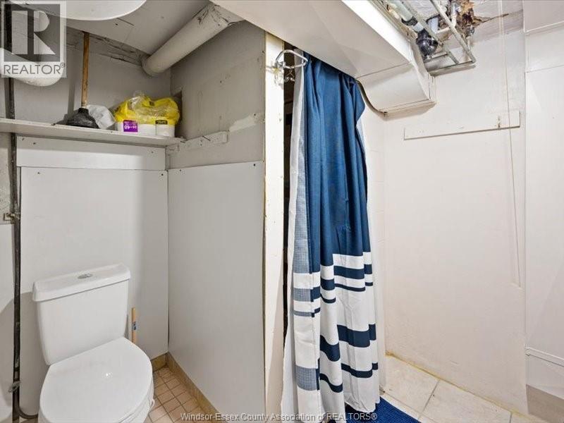636 CABANA - Image 17