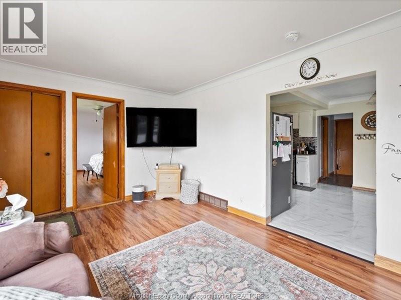 636 CABANA - Image 6